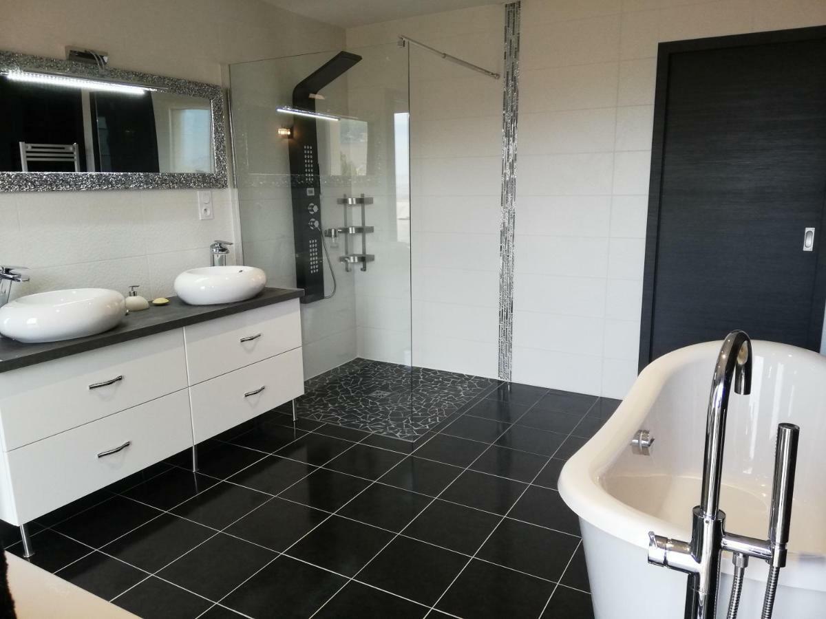 Chambres D'Hotes Luxe Et Serenite Theize ภายนอก รูปภาพ