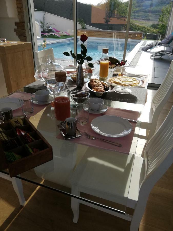 Chambres D'Hotes Luxe Et Serenite Theize ภายนอก รูปภาพ