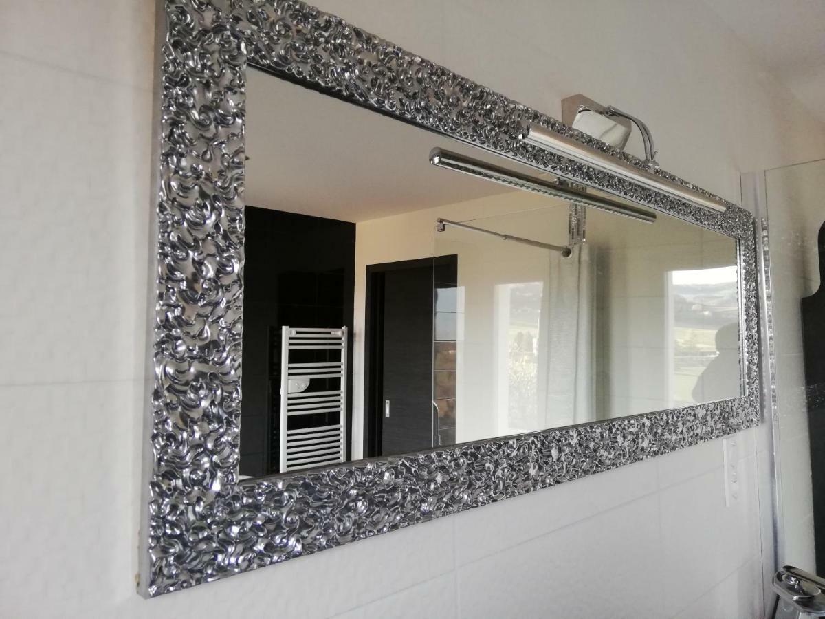 Chambres D'Hotes Luxe Et Serenite Theize ภายนอก รูปภาพ
